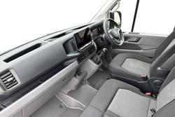 VOLKSWAGEN Crafter Photo 2