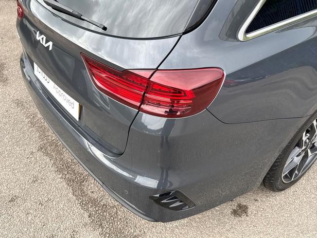 KIA Ceed Photo 23