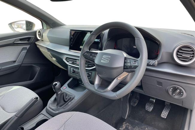 SEAT Ibiza Photo 6