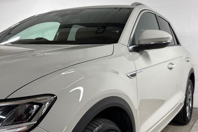 VOLKSWAGEN T-Roc Photo 40