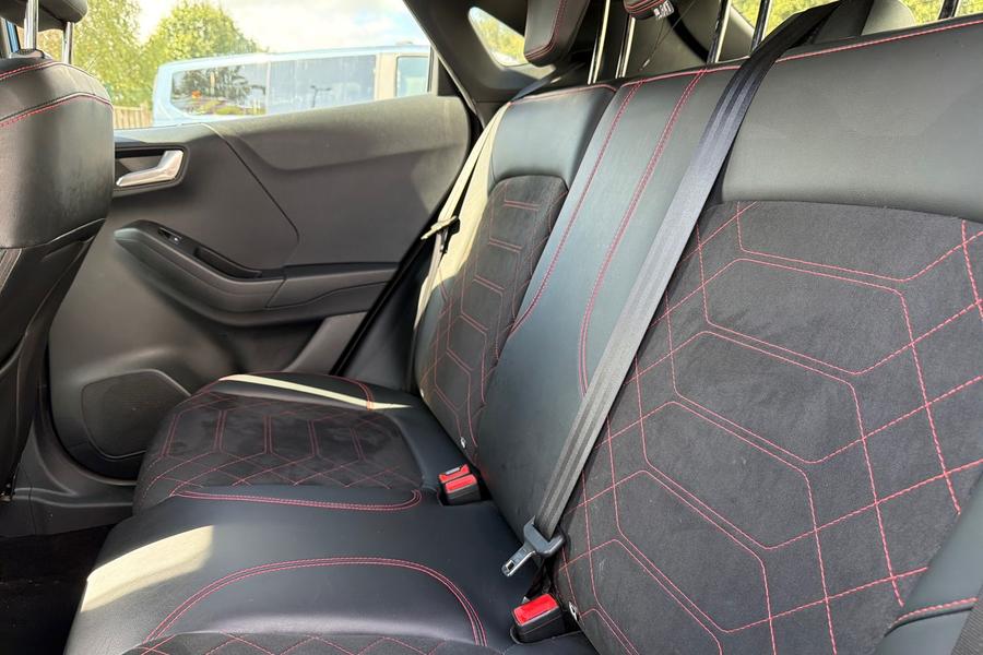 Ford PUMA Photo autoimg-8612e344656977434a8280337b0f92a27330bc13.jpg