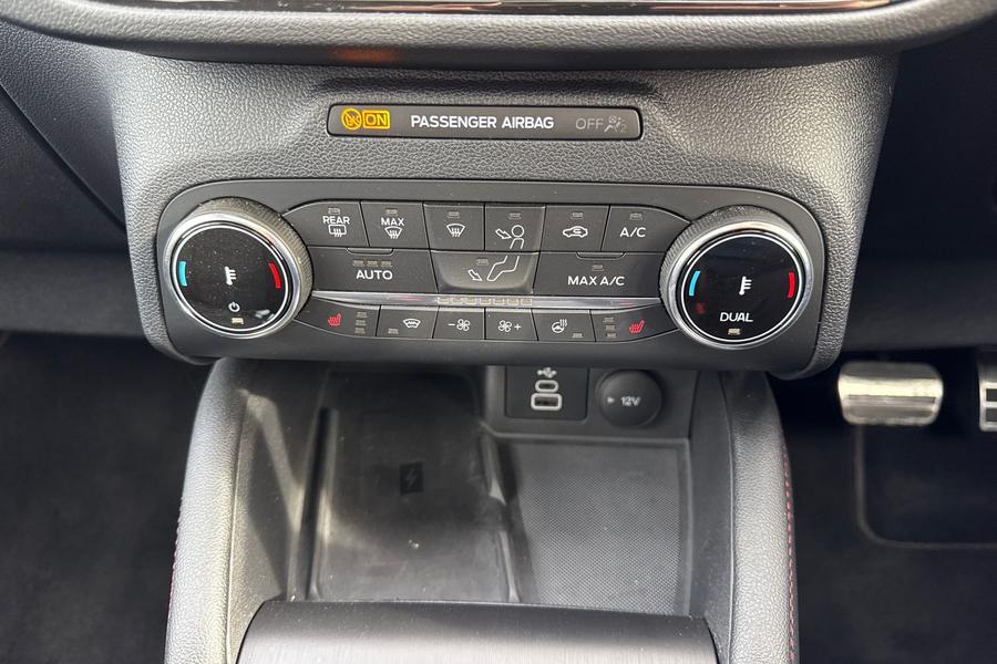Ford KUGA Photo autoimg-8616dd494ea2695d7360e8532b63ea008f82b568.jpg