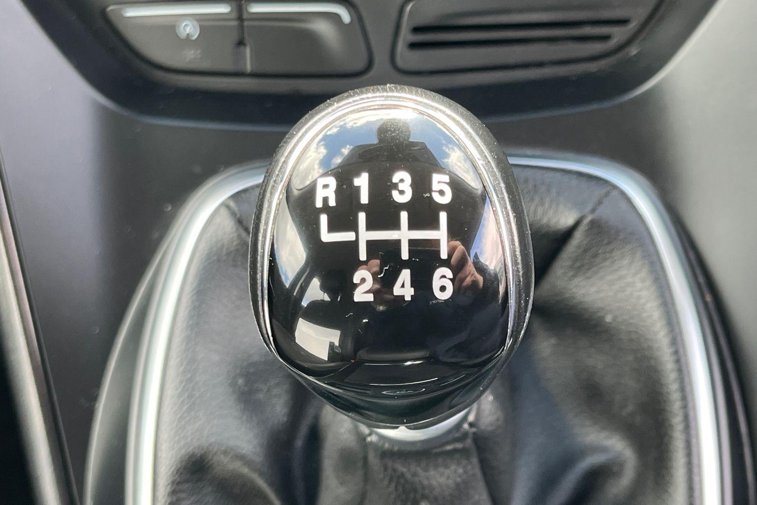 Ford KUGA Photo 29