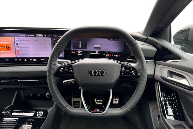 AUDI A6 e-tron Avant Photo 11