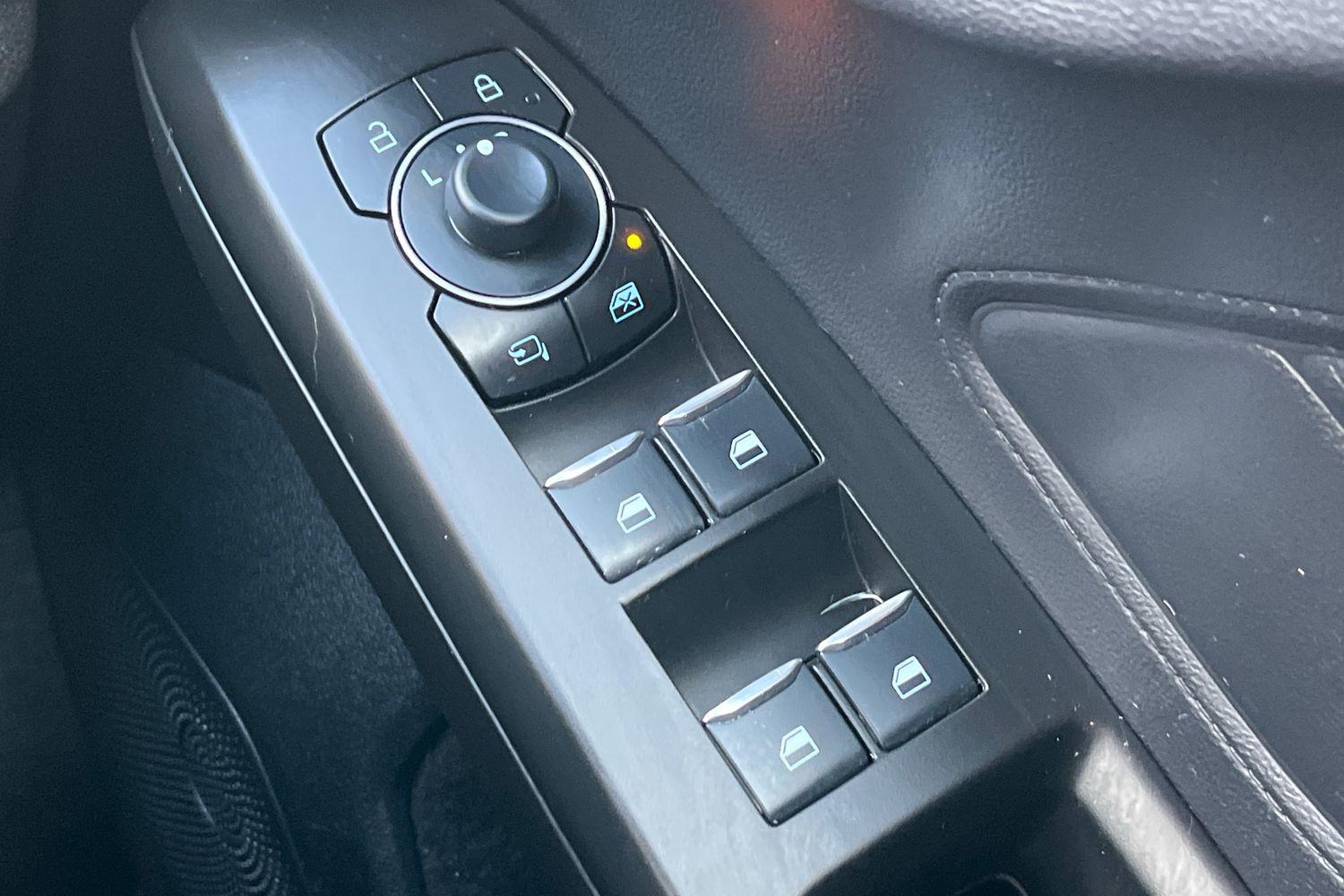 Ford FOCUS Photo 15