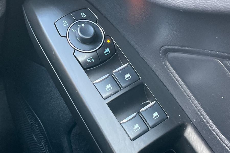Ford FOCUS Photo autoimg-862013d865c0bac3da504abfc995d2f284e0c975.jpg