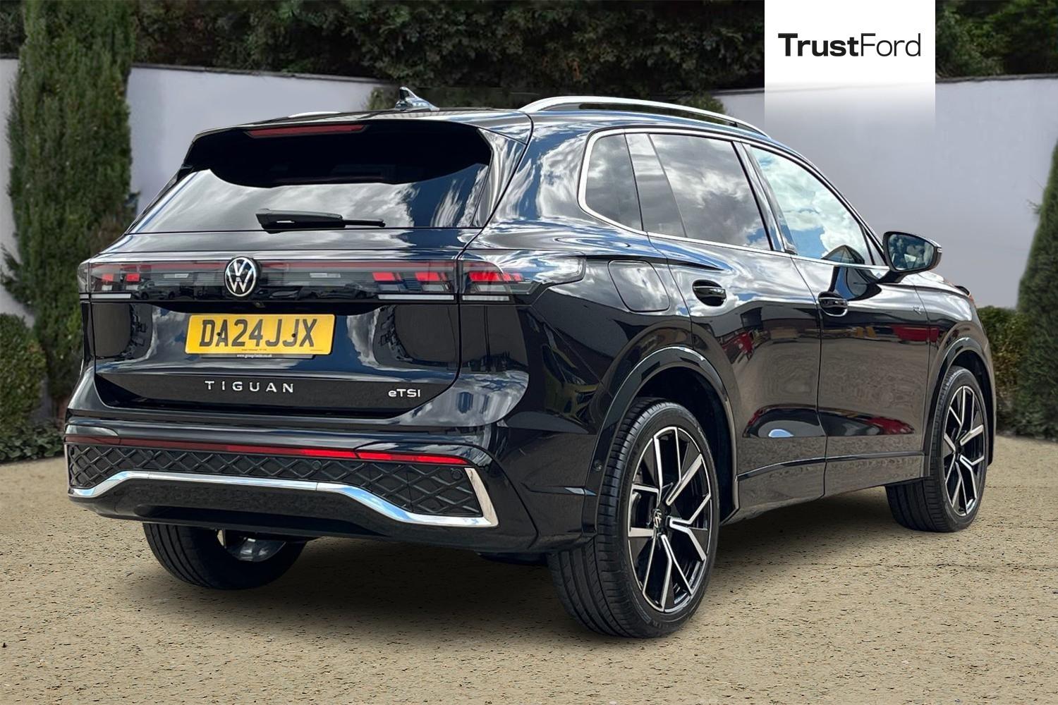 Volkswagen Tiguan Photo 3