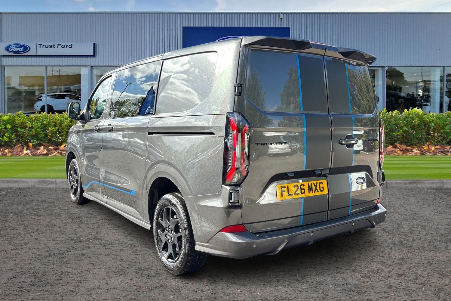 Ford TRANSIT CUSTOM Photo 1