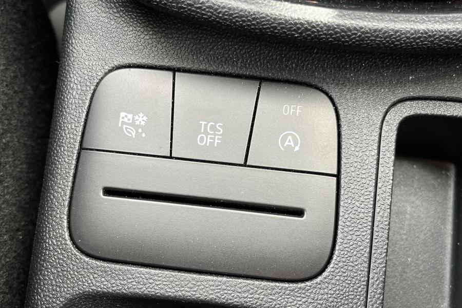 Ford FIESTA Photo autoimg-8625b486e379e1f20225395c766403423479bcb4.jpg