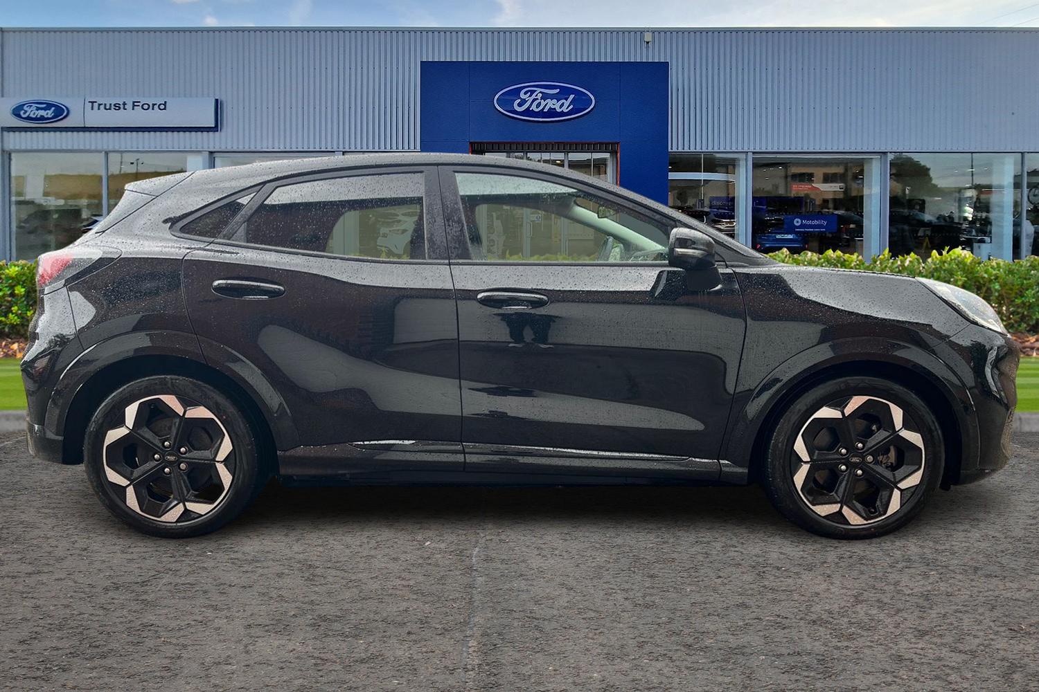 Ford PUMA GEN-E Photo 2