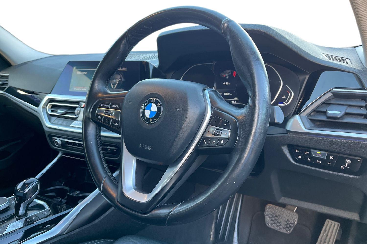 BMW 3 SERIES Photo 8