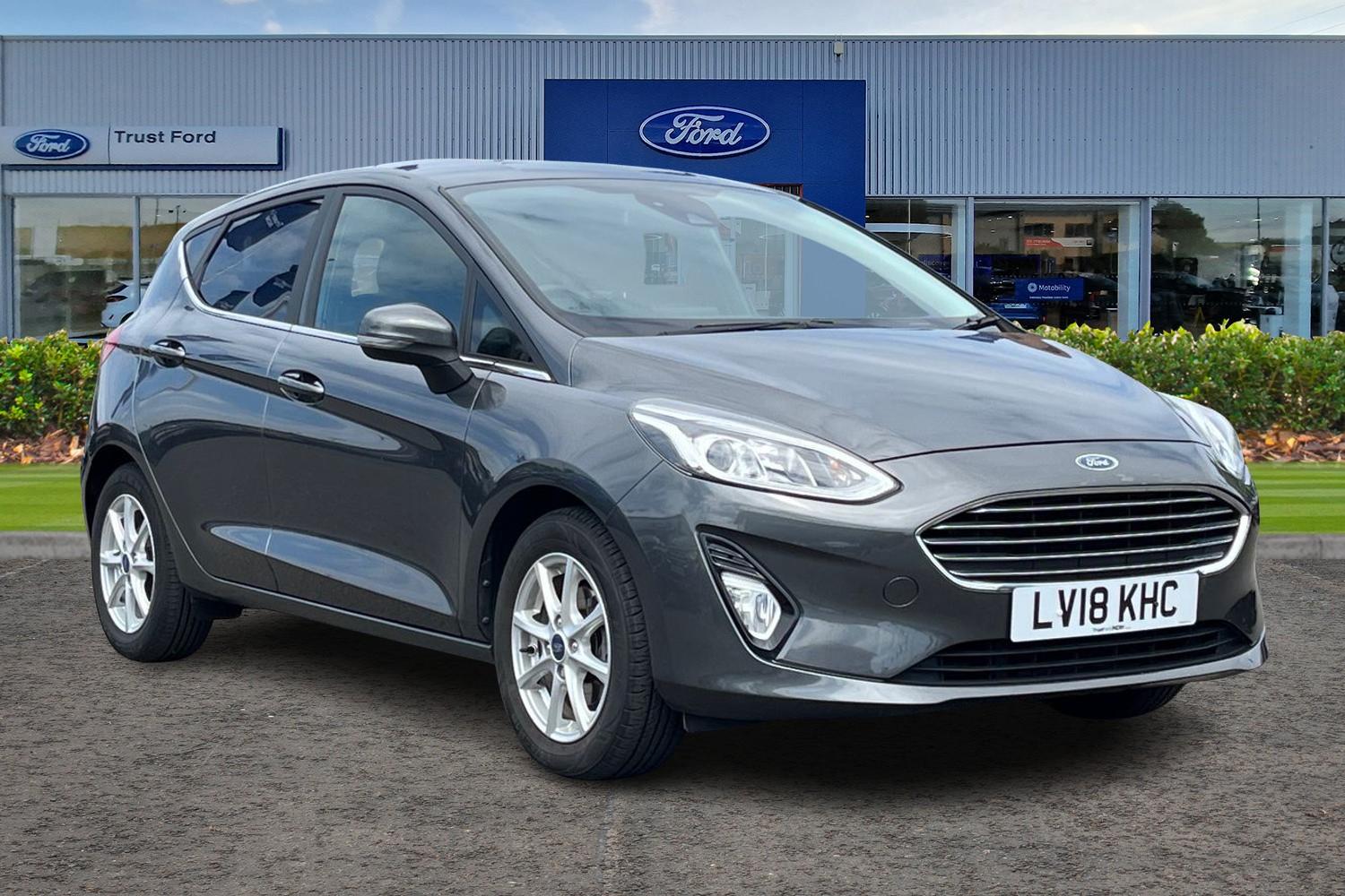 Ford FIESTA Photo 0