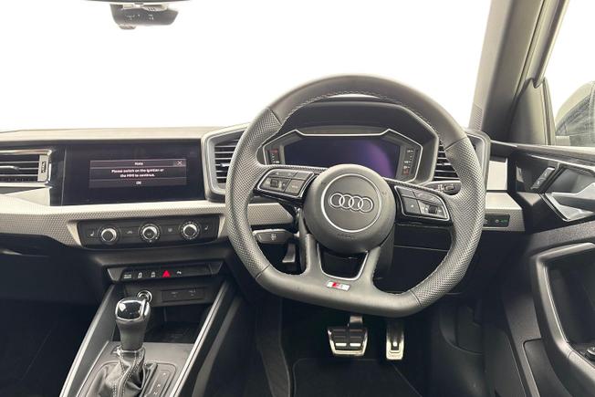 AUDI A1 Photo 11