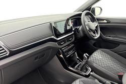 Volkswagen  T-Cross  Photo 2