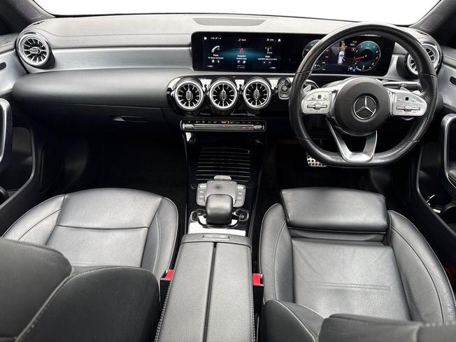MERCEDES-BENZ CLA Photo 10