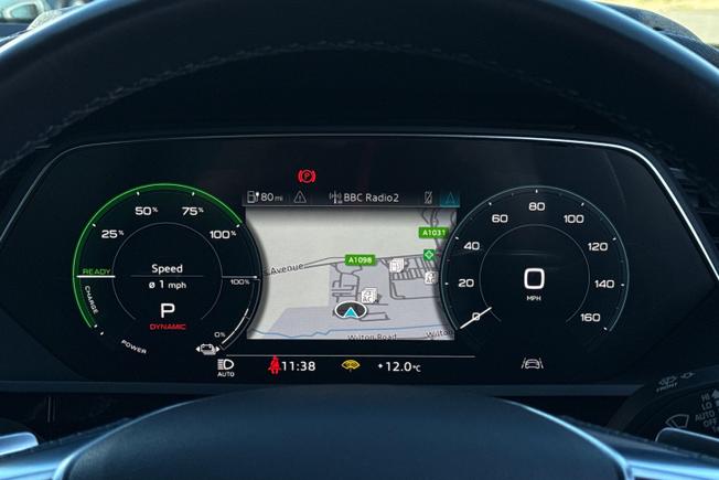 Audi e-tron Photo 55