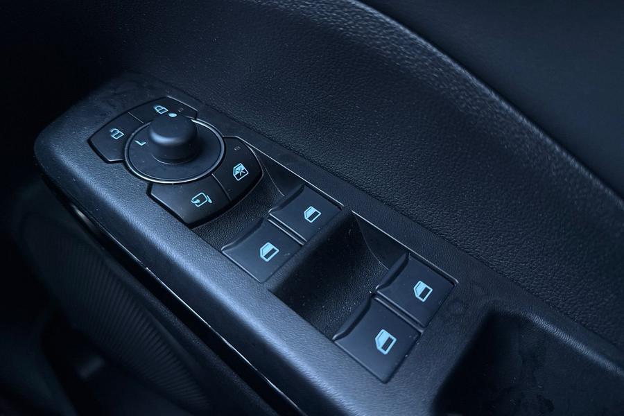 Ford Puma Photo autoimg-86479281b5871fef7318adceec7a1c1639216abe.jpg