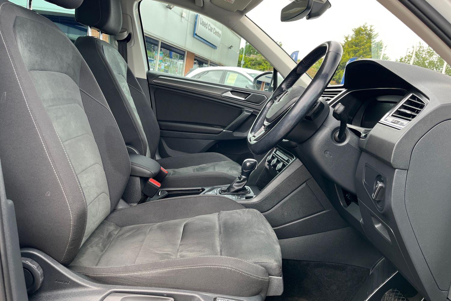 Volkswagen Tiguan Photo 16