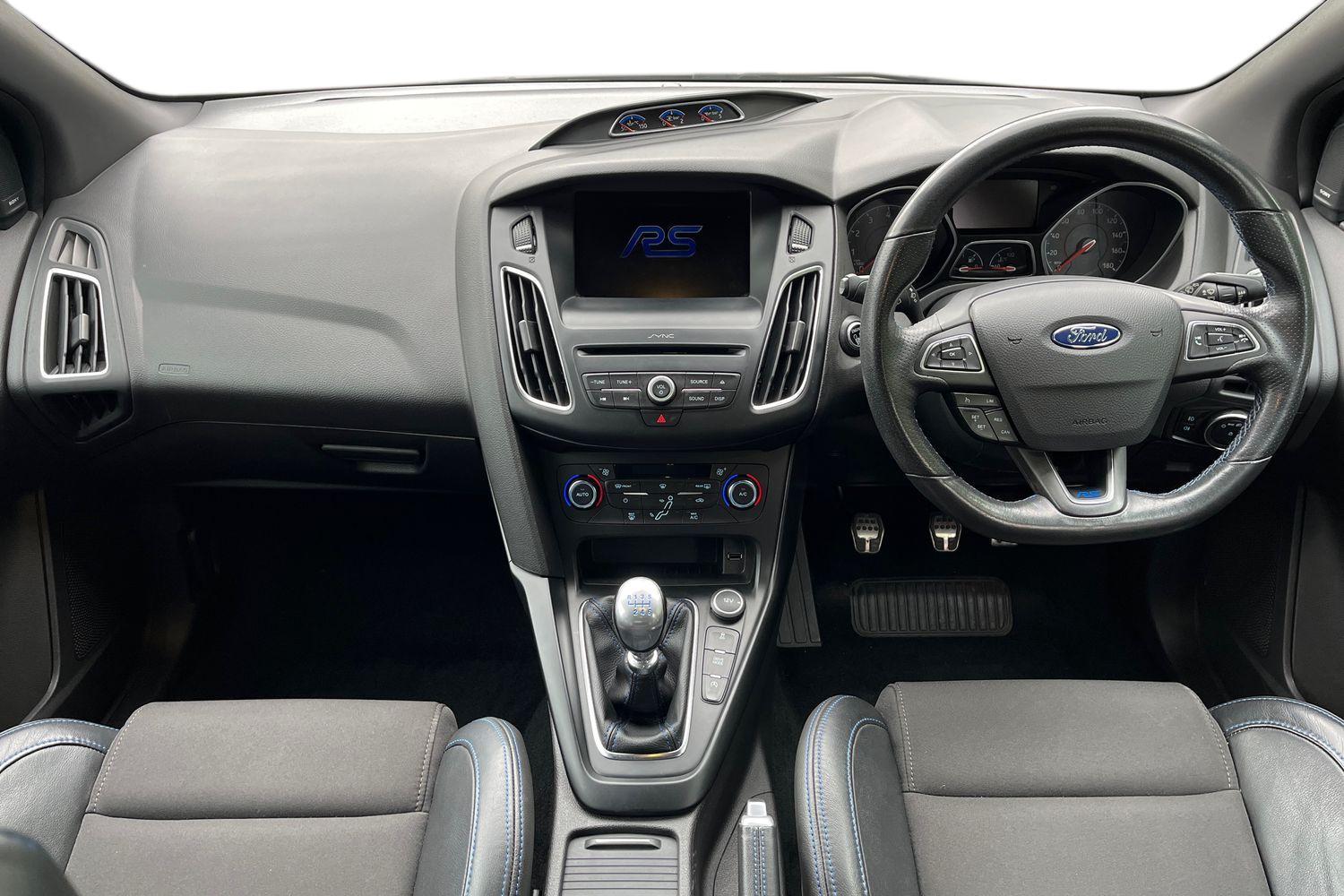 Ford Focus RS Photo 9