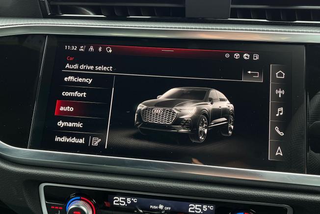 AUDI Q3 Photo 26