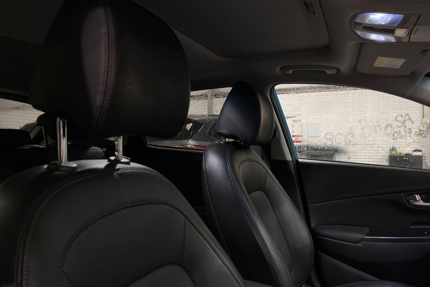 Hyundai KONA Photo 16