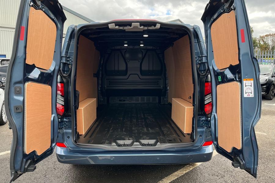 Ford TRANSIT CUSTOM Photo autoimg-86512be0ea47b9f3f564368fd536d7729dc59cc3.jpg