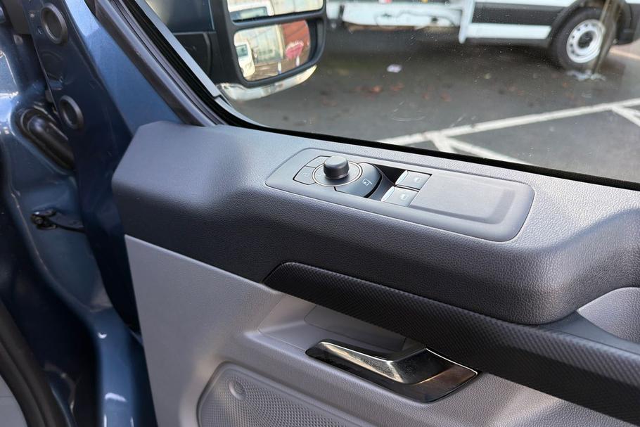 Used Ford TRANSIT CUSTOM 27