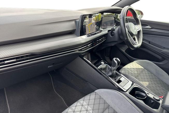 VOLKSWAGEN Golf Photo 2