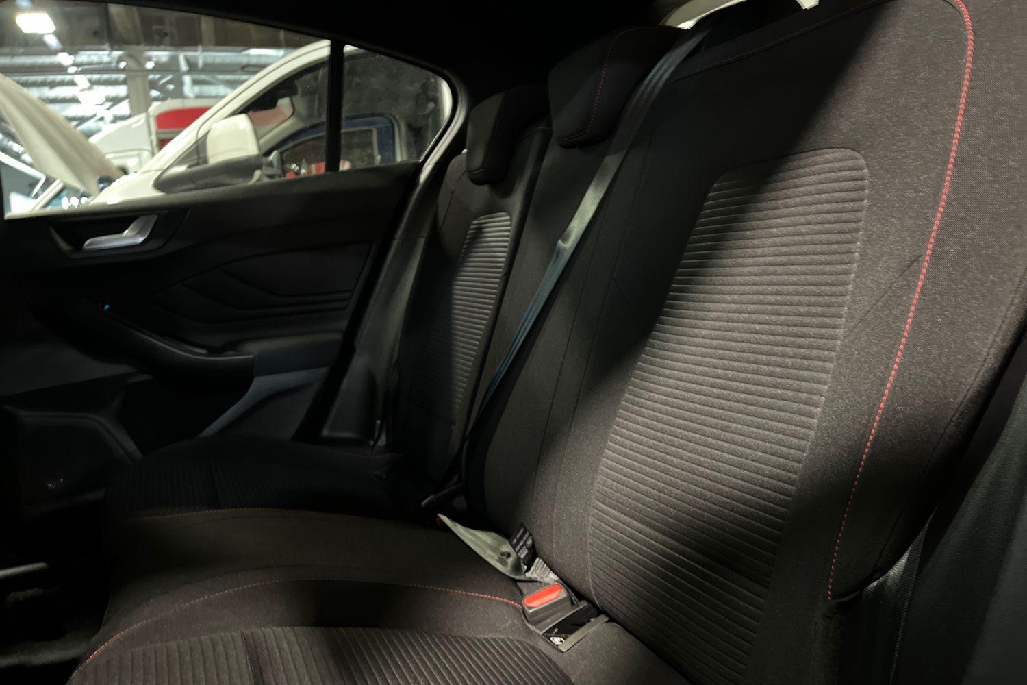 Ford Focus Photo 19