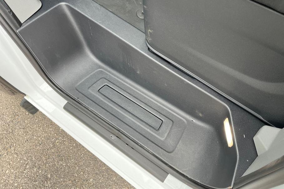Used FORD E-TRANSIT CUSTOM HT74FBF 34
