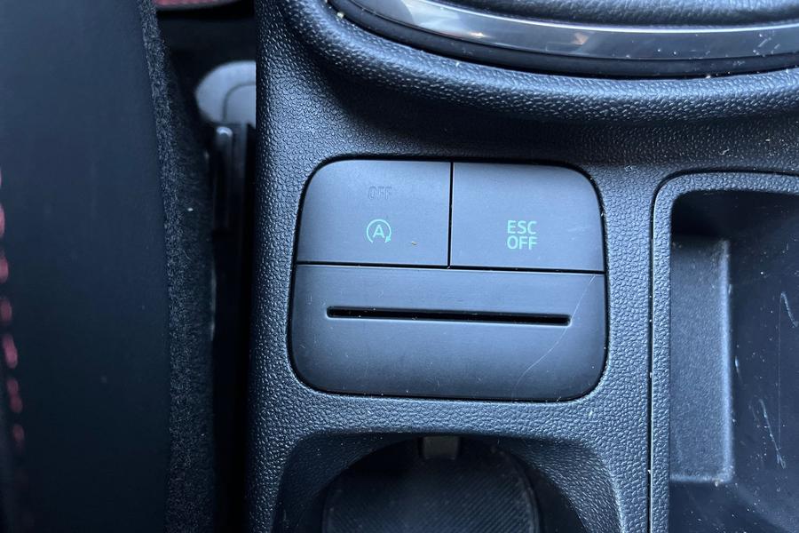 Ford FIESTA Photo autoimg-865ae59e1f7cc891f100e47c6060d6c6a4ff12a4.jpg