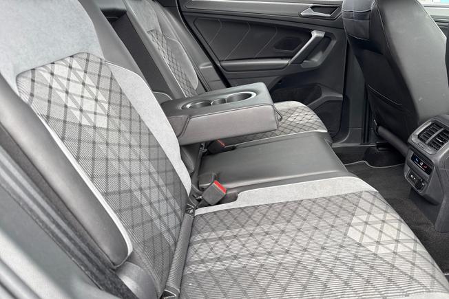 VOLKSWAGEN Tiguan Photo 39