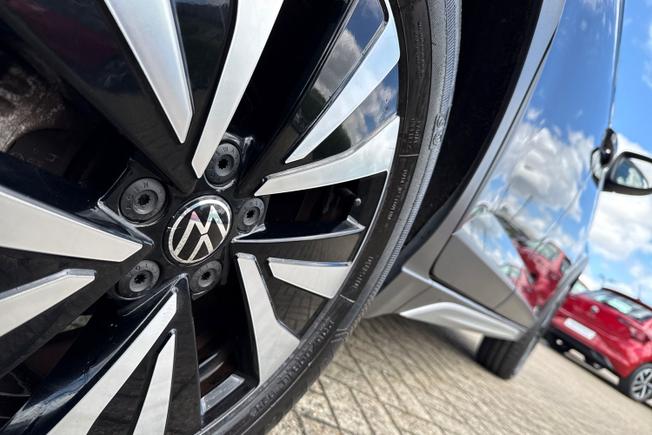 VOLKSWAGEN Taigo Photo 22