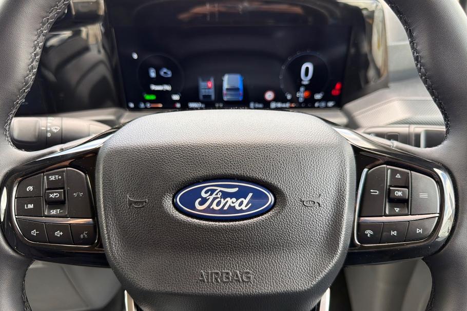 Used Ford TRANSIT CUSTOM MT75FFB 33