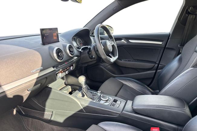 AUDI A3 Photo 2
