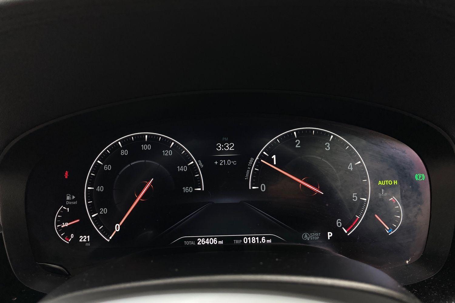 BMW 5 Series Photo 36