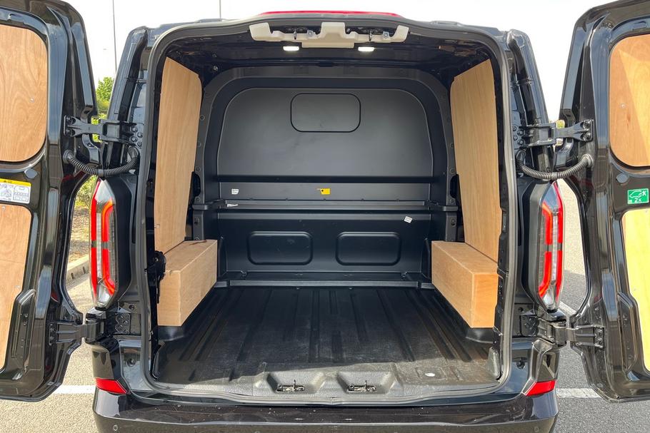 Used FORD TRANSIT CUSTOM EA25OJW 6