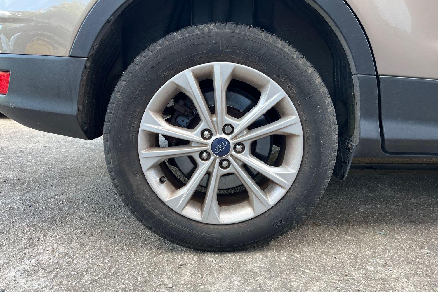 Ford KUGA Photo 7