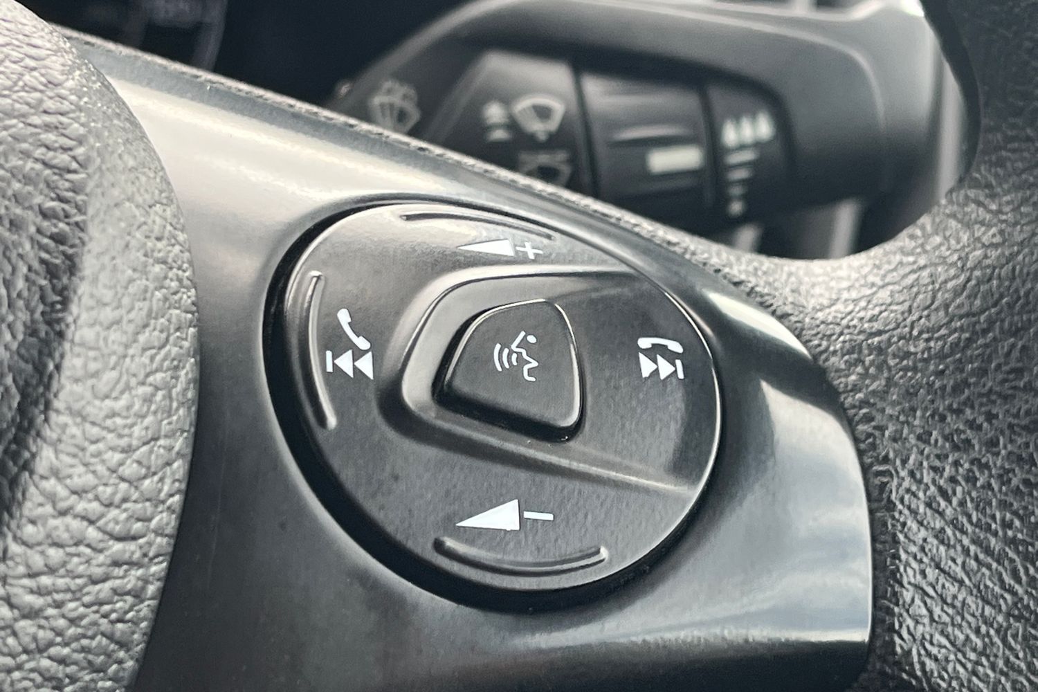 Ford TRANSIT CONNECT Photo 18