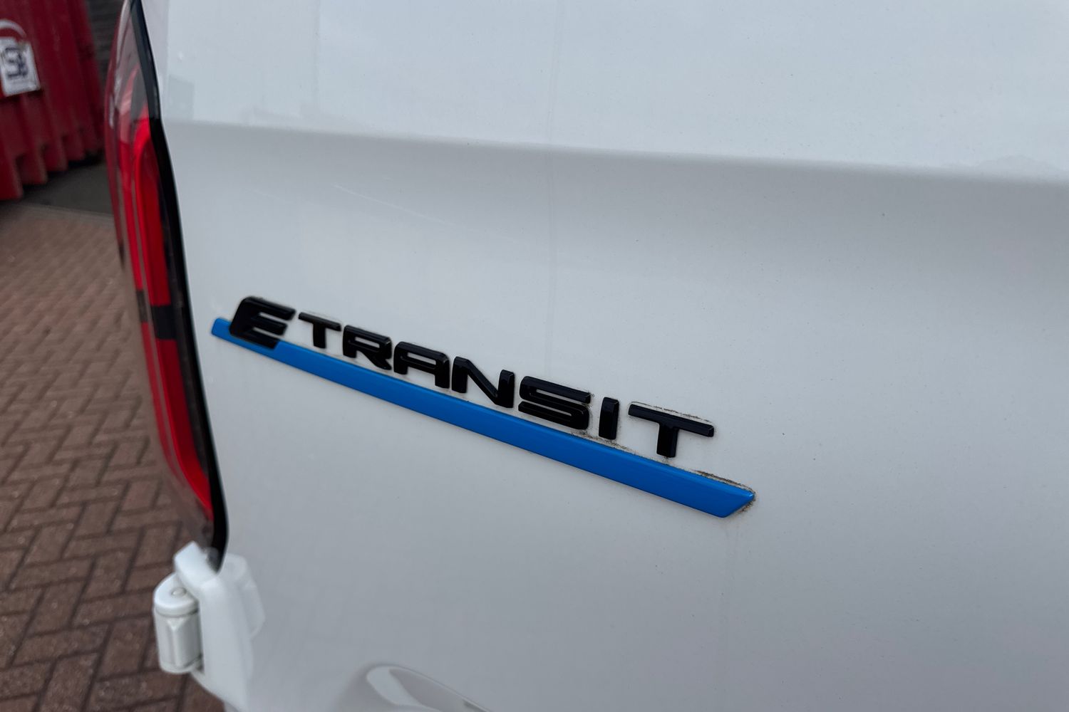 Ford E-TRANSIT CUSTOM Photo 19