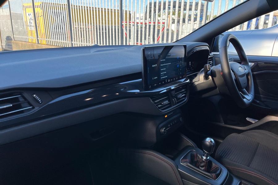 Ford Focus Photo autoimg-8672371c5be9a0383dfdcbf0f705d9e937c565c5.jpg