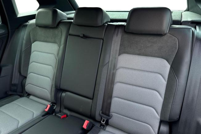 VOLKSWAGEN Tiguan Photo 9