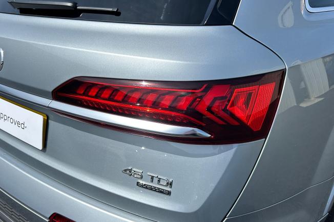 Audi Q7 Photo 18