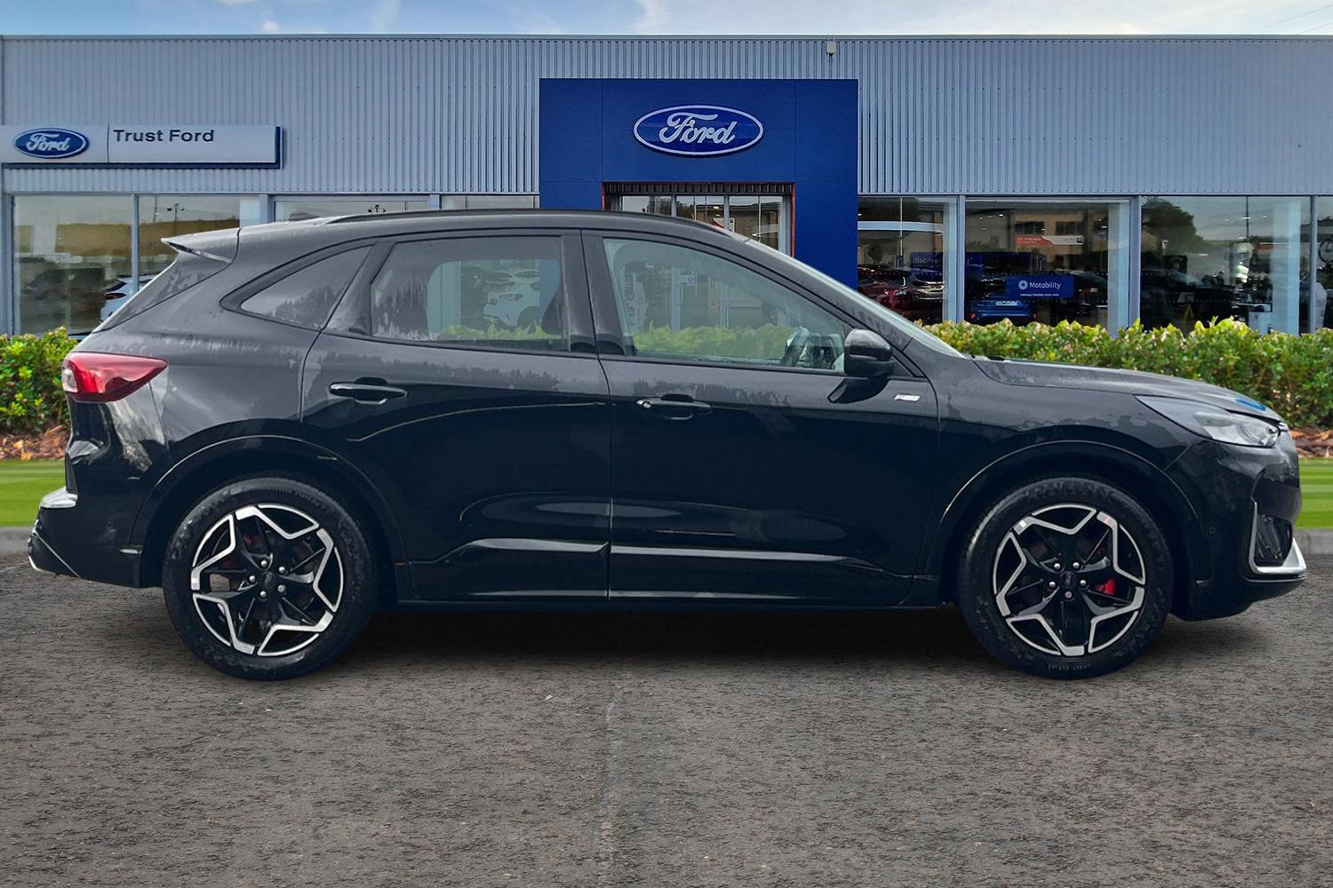 Ford KUGA Photo 2