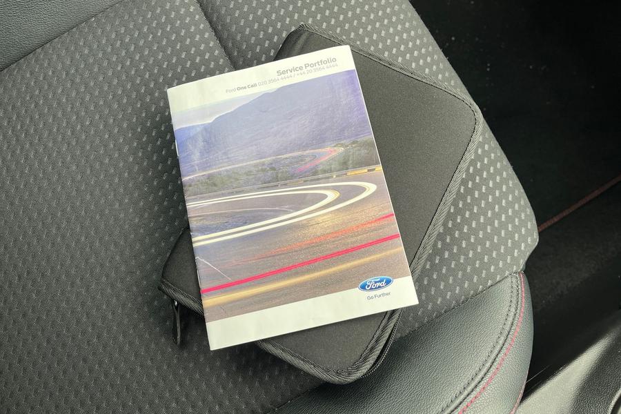 Ford Focus Photo autoimg-86750533e548c8a200b863c610fde44b1f7ef5d1.jpg