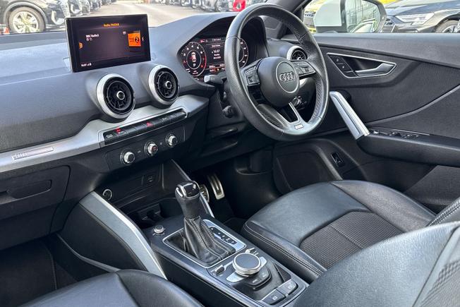 Audi Q2 Photo 26