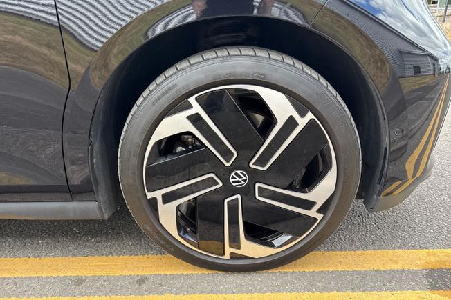 VOLKSWAGEN Id. Buzz Photo 5