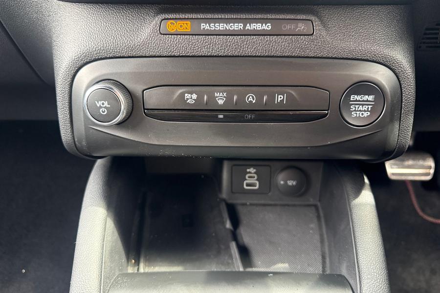 Ford Focus Photo autoimg-867885bbfb5ce7ce8de5210683bcc63be3ed6e4e.jpg