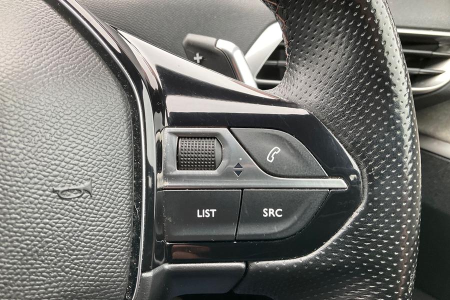 Peugeot 5008 Photo autoimg-867957ad892fe95d6c44e49ecf77aab58896731e.jpg