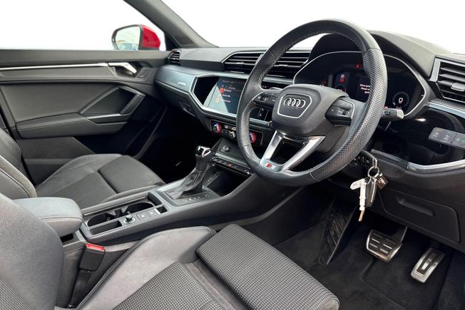 Audi Q3 Photo 6